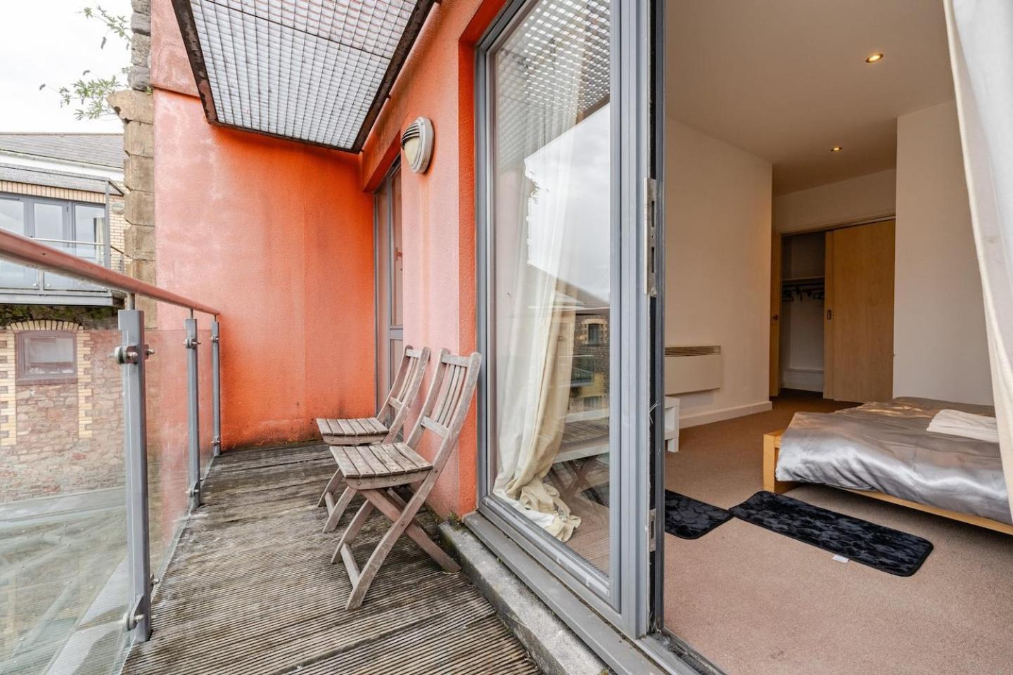 Private Room In Cardiff City Center Dış mekan fotoğraf