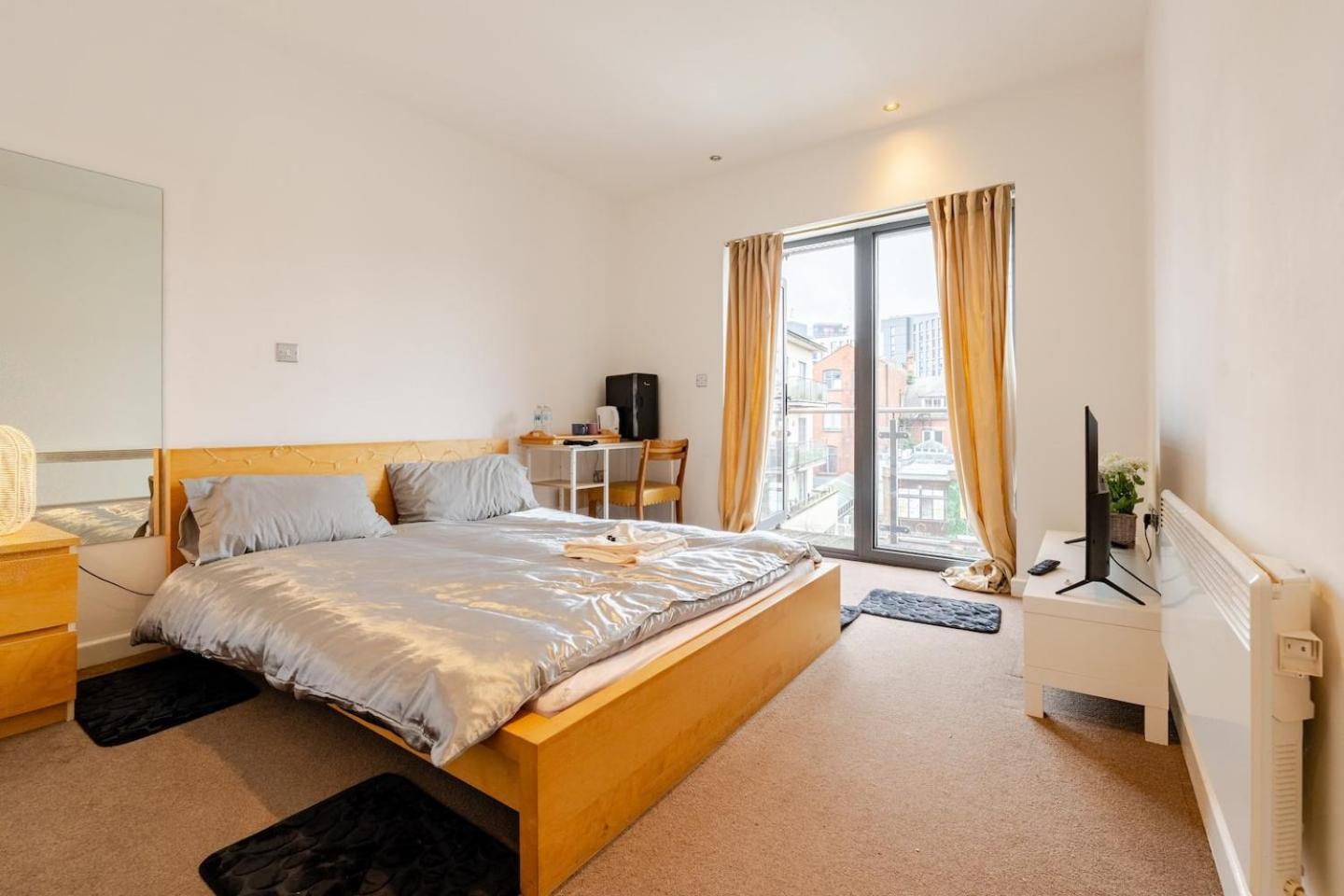 Private Room In Cardiff City Center Dış mekan fotoğraf